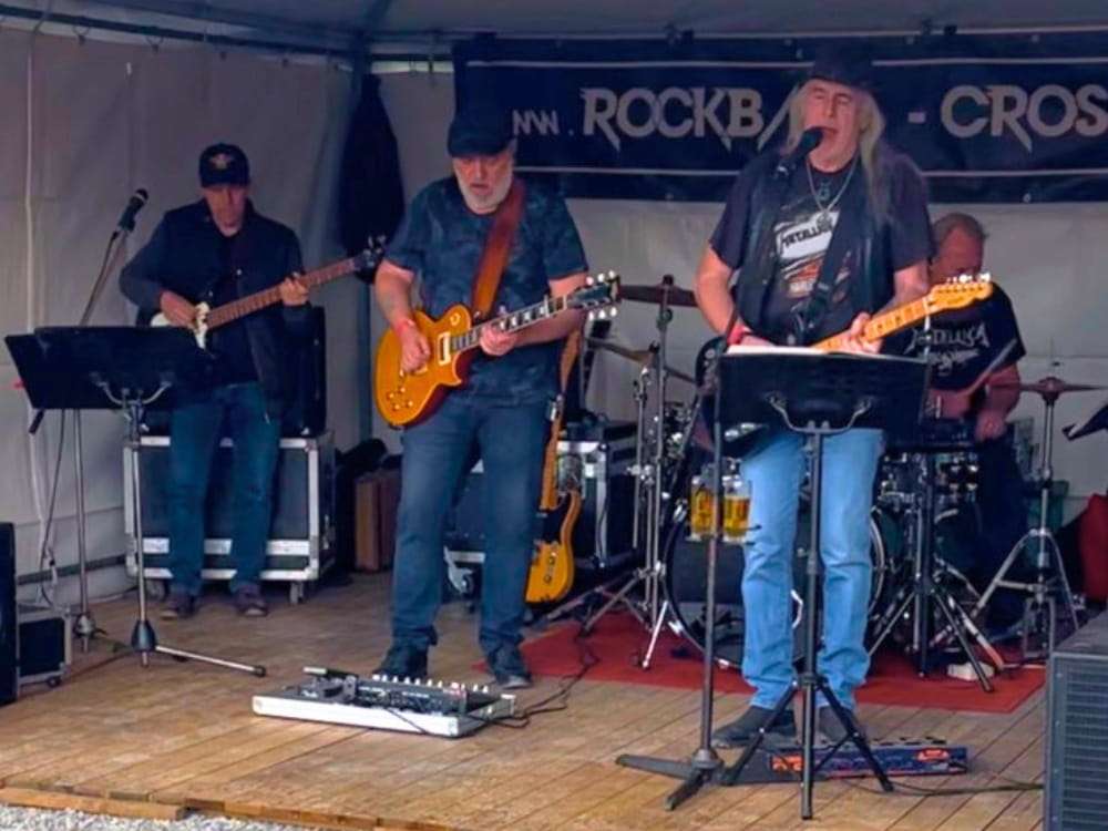 Live rockband at the event